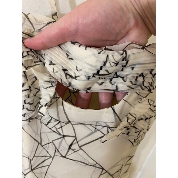 Carolina Herrera Women's Cream/Black Layered 100% Silk Dress - 6 - Picture 16 of 17